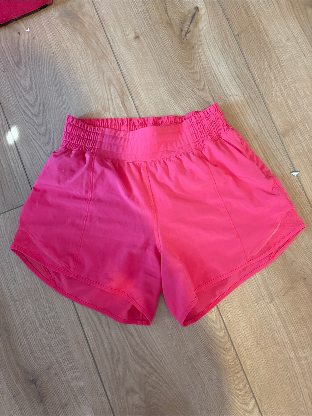 lululemon athletica Hotty hot 4” inseam Shorts size 4